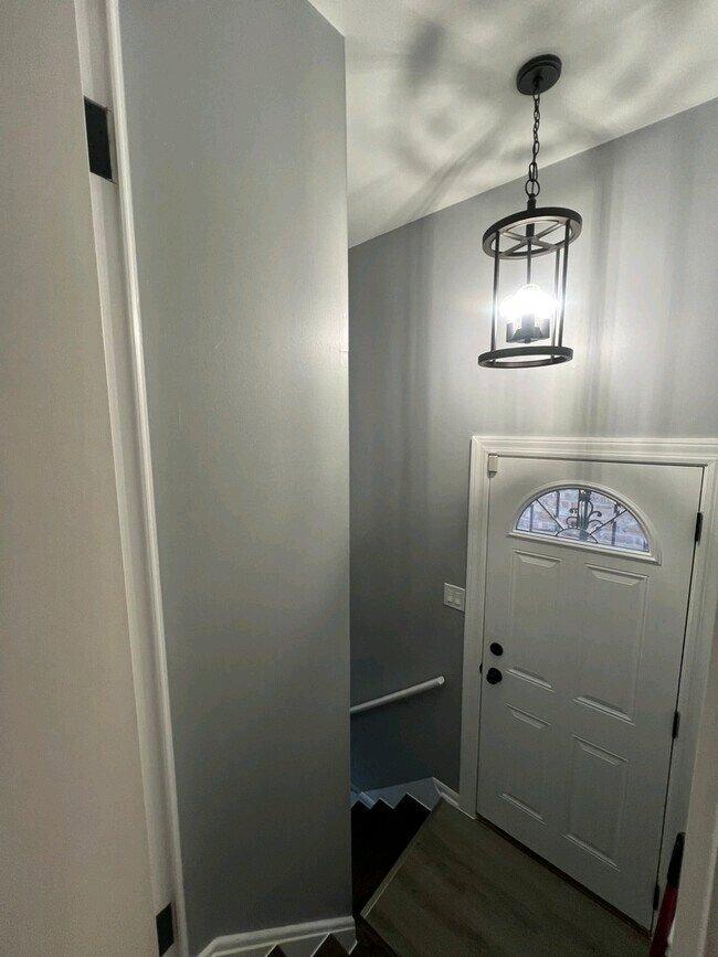 3bed 2bath for rent 9241 S Emerald AveChicago IL 60620 - Chicago, Illinois - FleaMarketBay