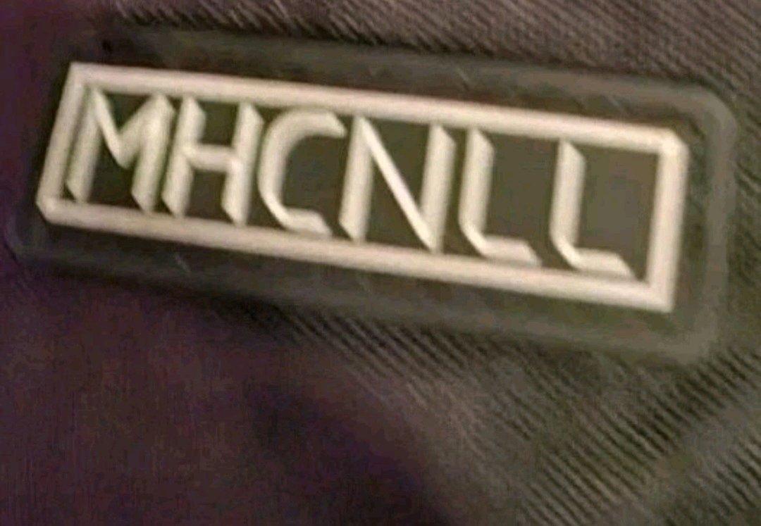 AntiTheft REID  Crossbody Bag Water Resistant Pockets Womens - Tampa, Florida - FleaMarketBay