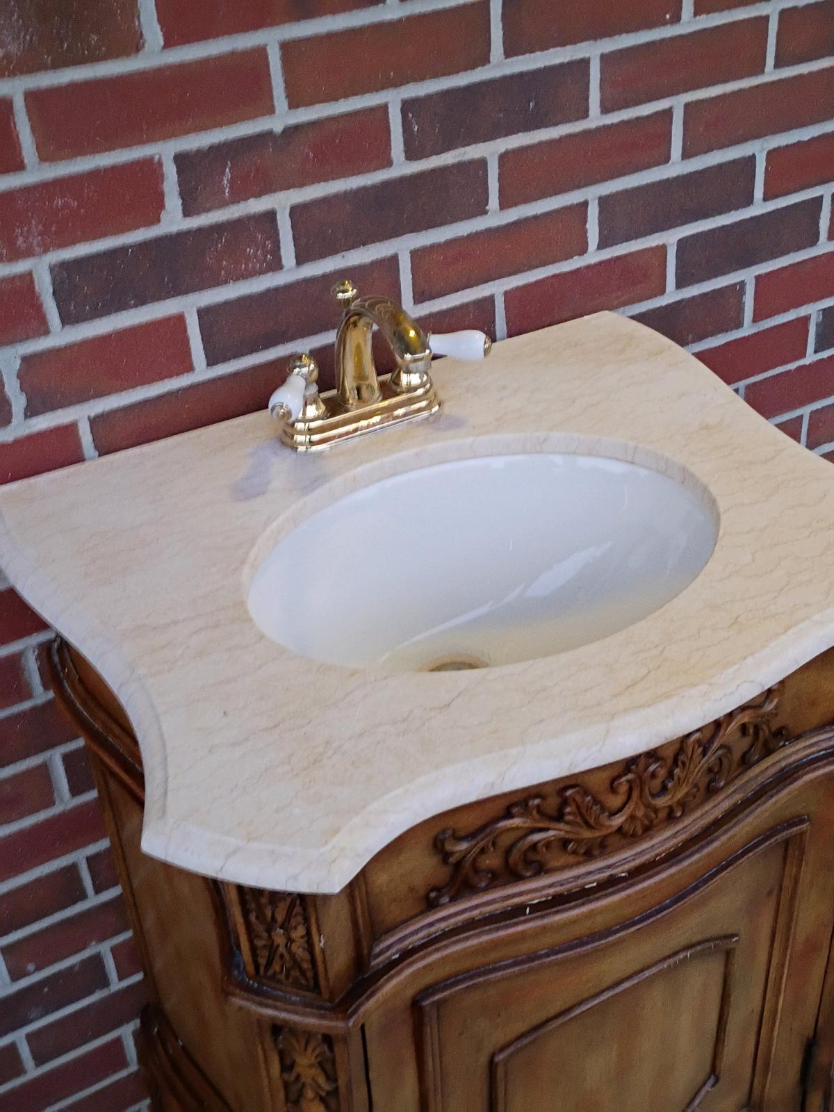 antique bathroom vanity beautiful piece paid 1000 asking 200 - Bonifay, Florida - FleaMarketBay