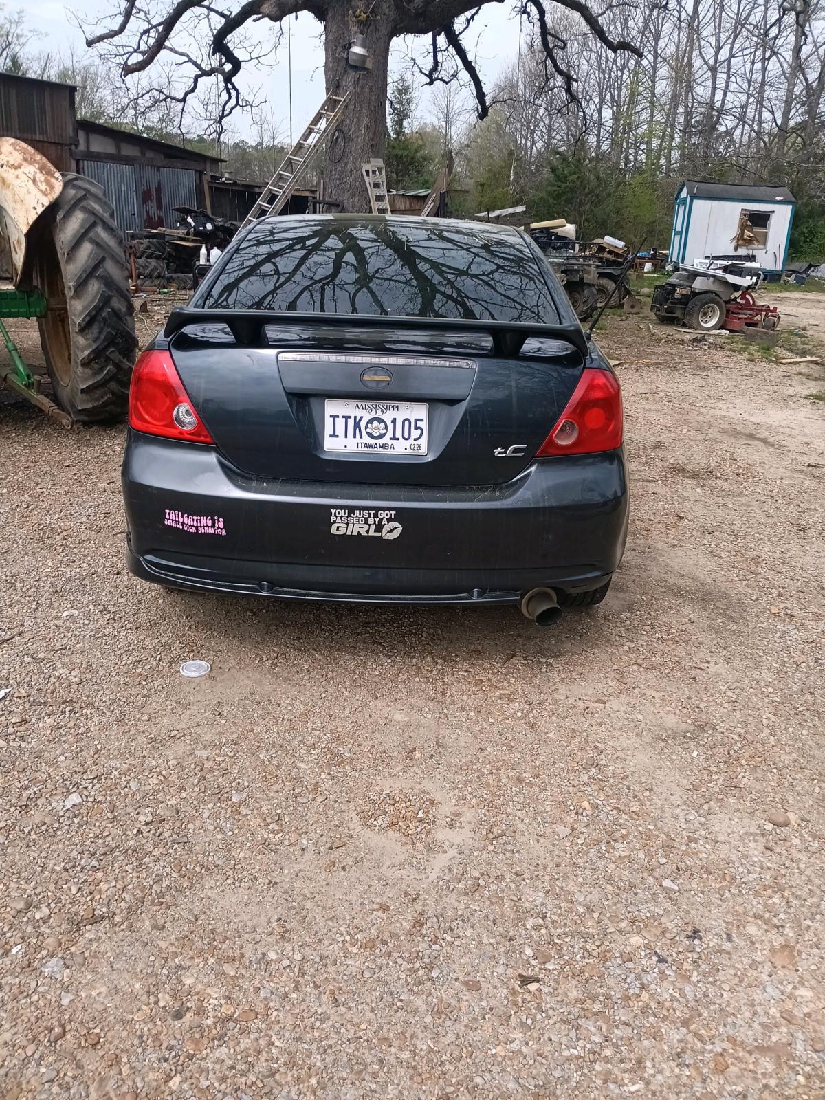 registration in hand toyota scion 2006 - Tupelo, Mississippi - FleaMarketBay