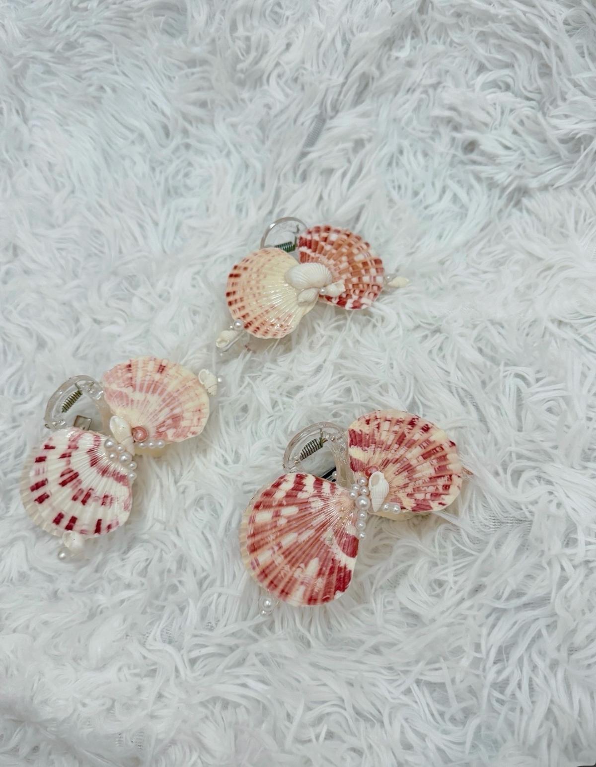 Hair clips - Austin, Texas - FleaMarketBay