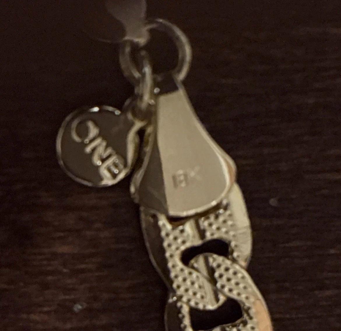 Gold Cuban Link Chain - Fort Pierce, Florida - FleaMarketBay