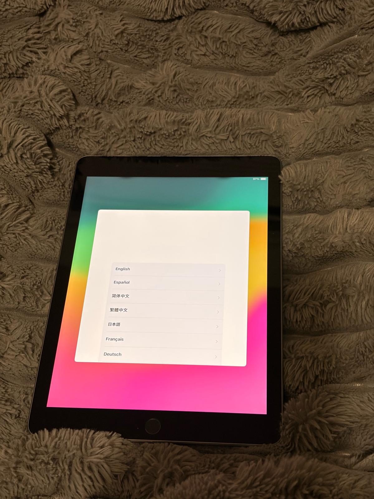 iPad 6th generation - Inwood, New York - FleaMarketBay