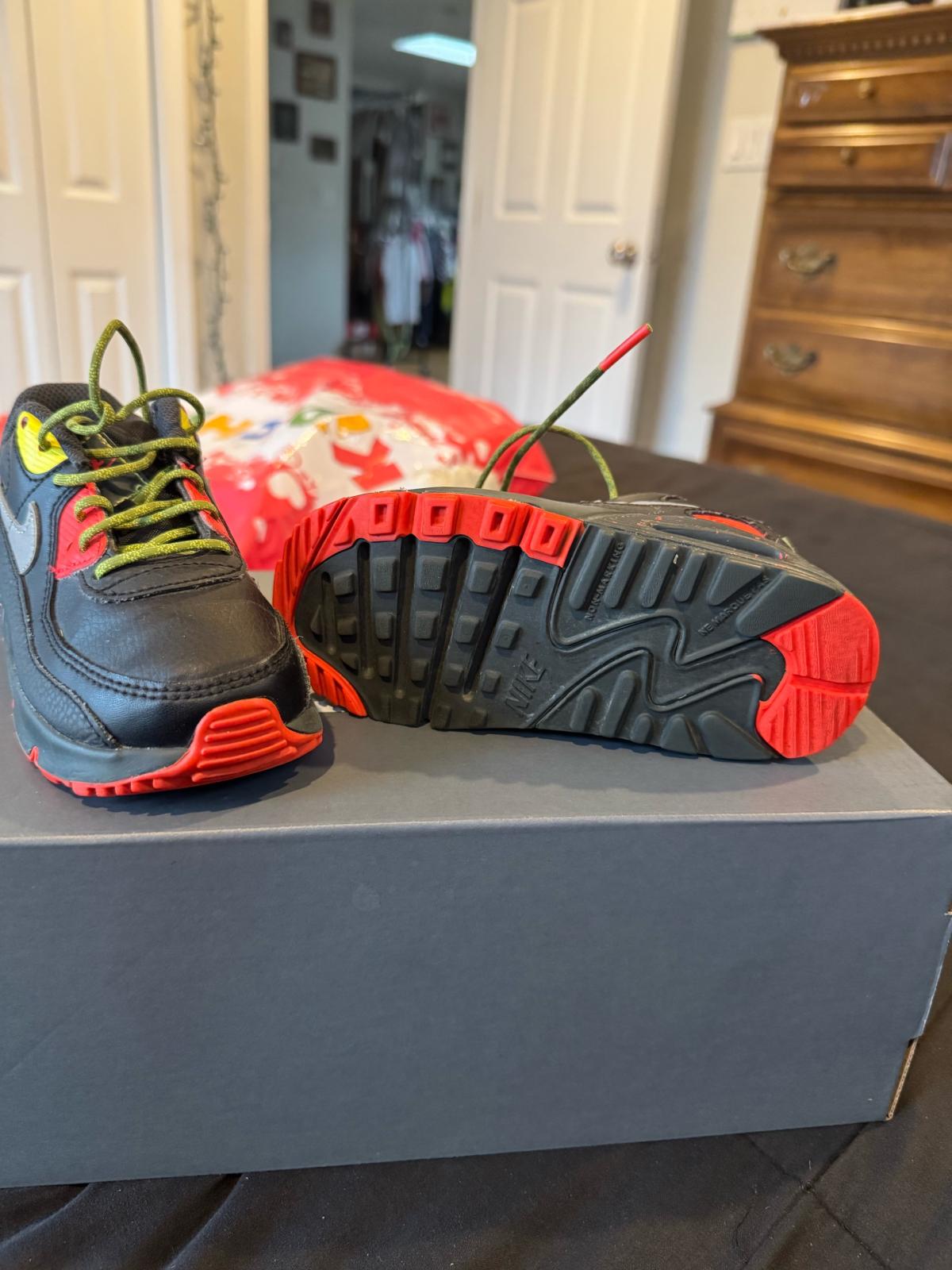 kids Nike sneakers - Brick, New Jersey - FleaMarketBay