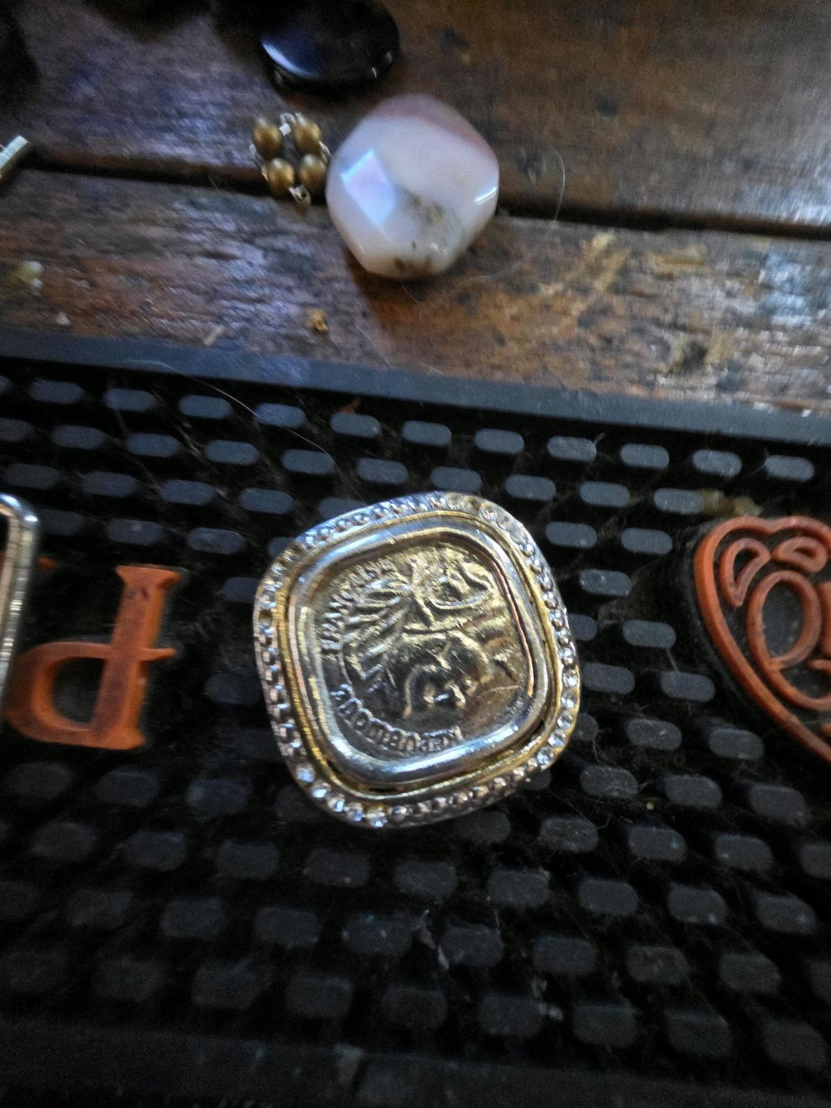 excotic snd not asmuch - Caddo Gap, Arkansas - FleaMarketBay