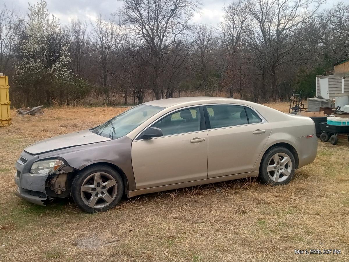 2011 Chevy Malibu - Pauls Valley, Oklahoma - FleaMarketBay