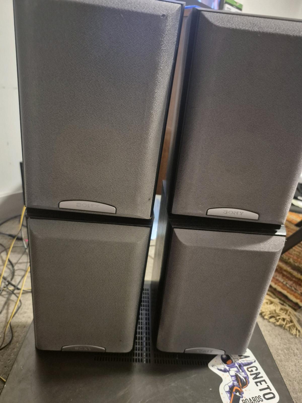4 speakers 8 inch sub sound bar and receiver - Layton, Utah - FleaMarketBay