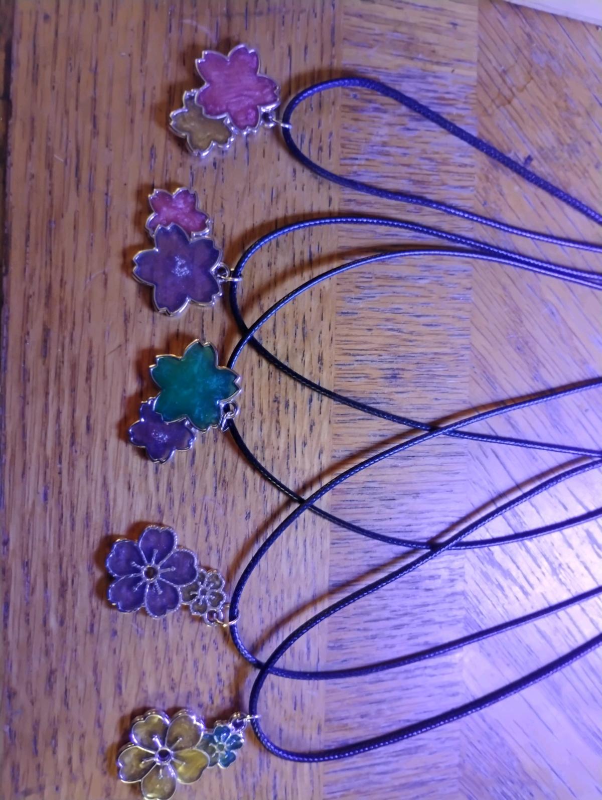 unique handcrafted Resin necklaces - Girard, Pennsylvania - FleaMarketBay