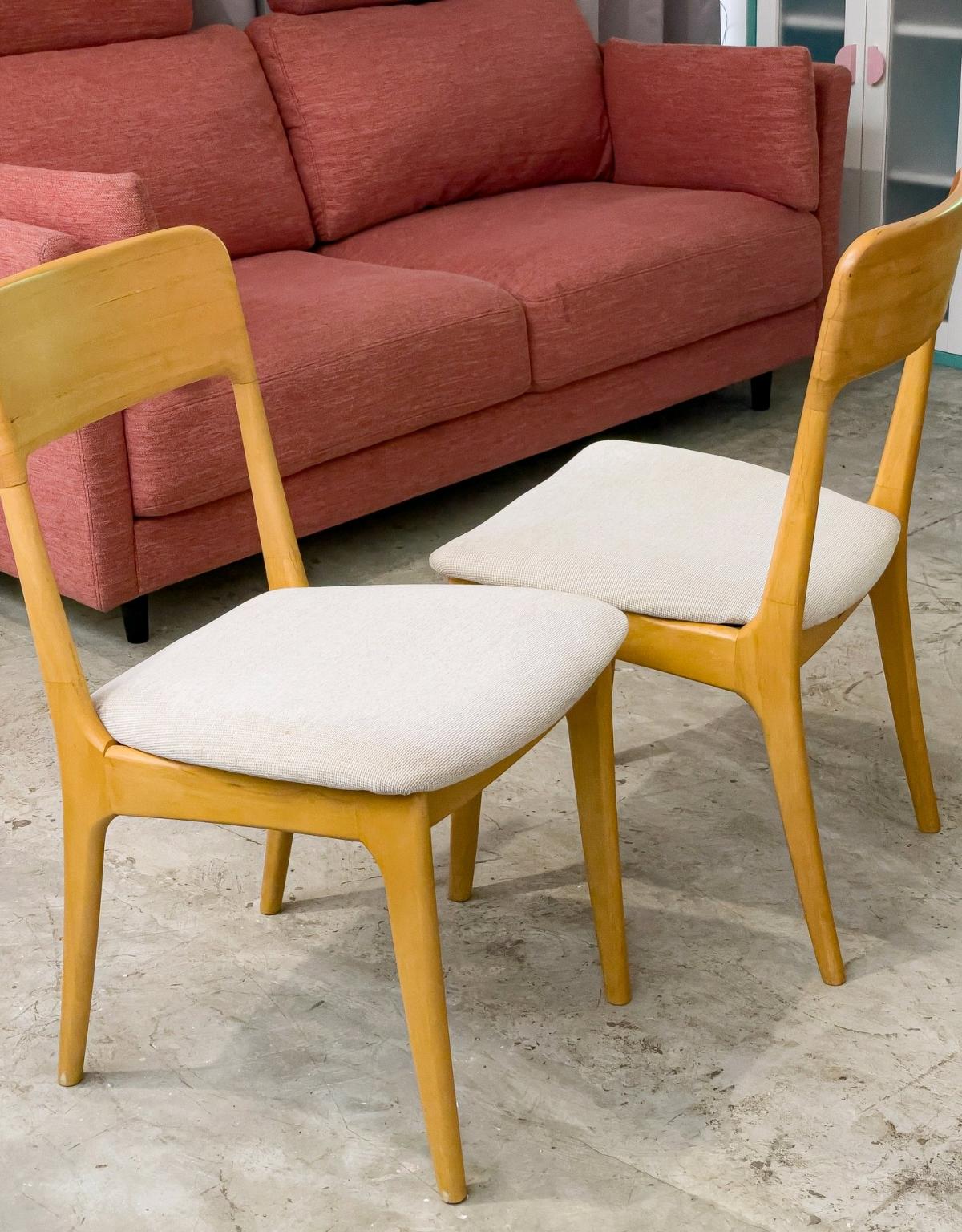 table chairs