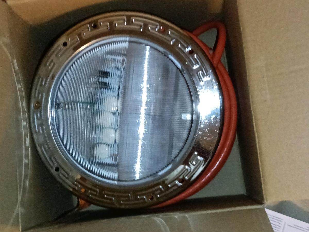 underwater color changing LED light for swimming pools - Glendale, Arizona - FleaMarketBay