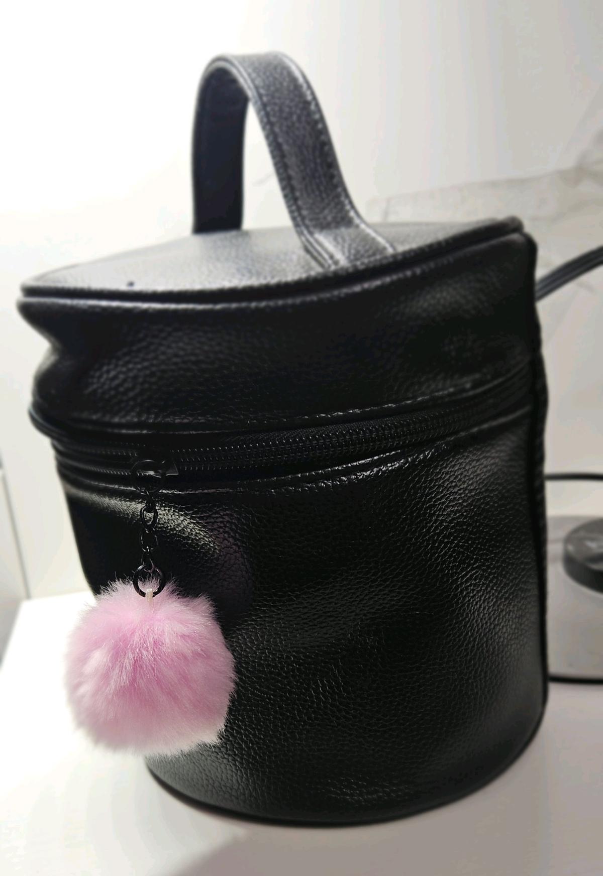 Revolution X Clueless makeup bag - Dallas, Texas - FleaMarketBay