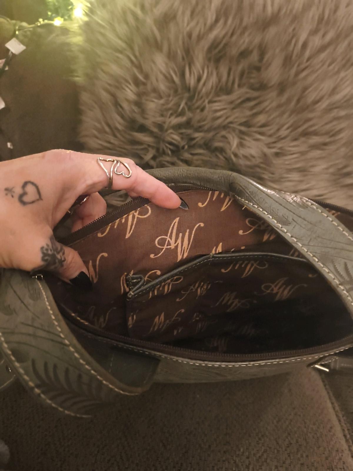 Western purse light green - Alamo, Indiana - FleaMarketBay