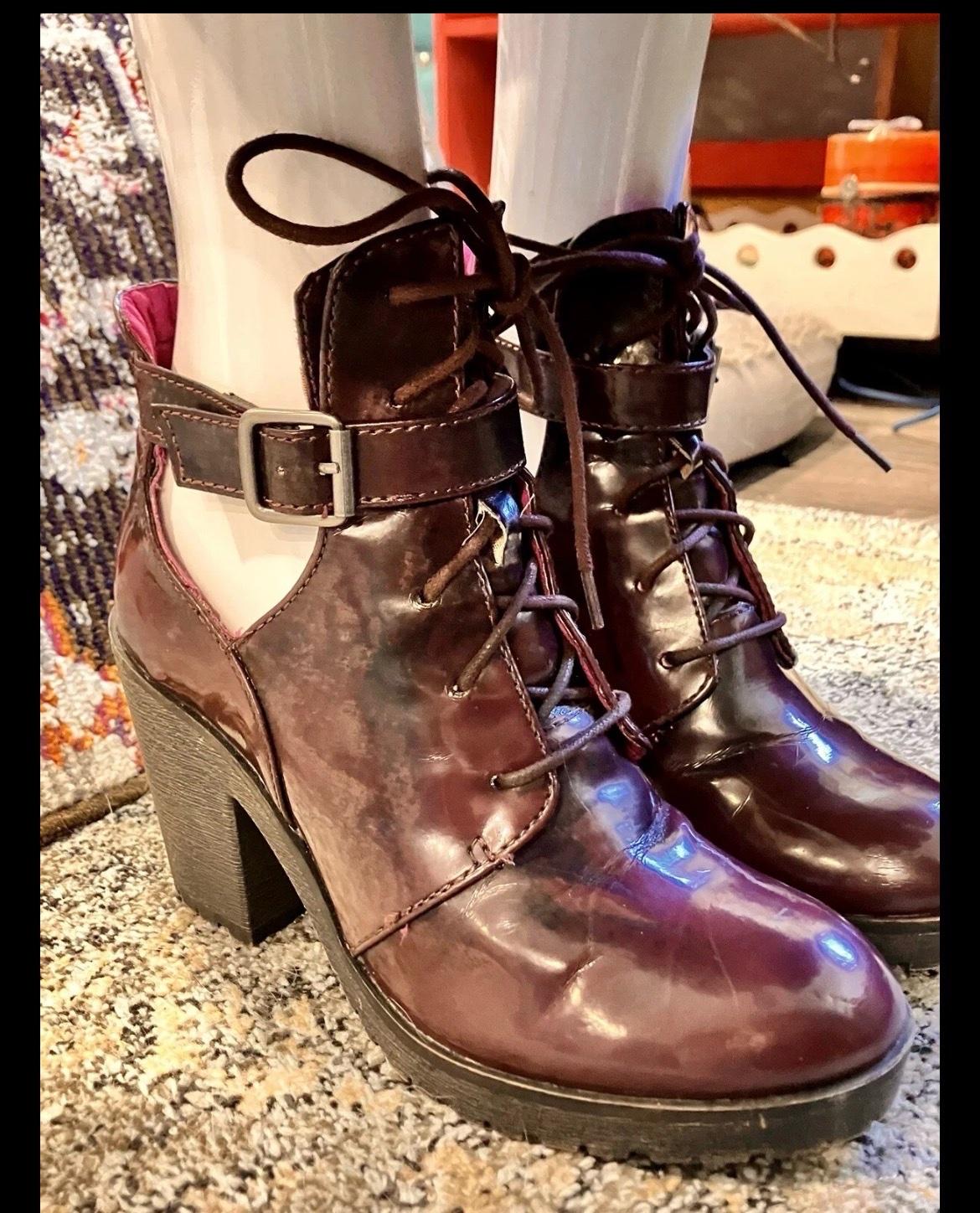 London Rebel Deep Purple Womens Size 8 Lace Up Ankle Boots