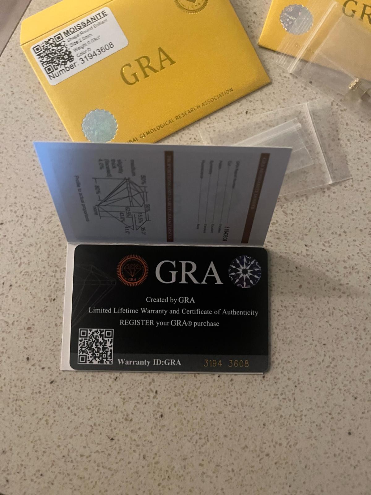 cluster earrings - Mount Holly, North Carolina - FleaMarketBay