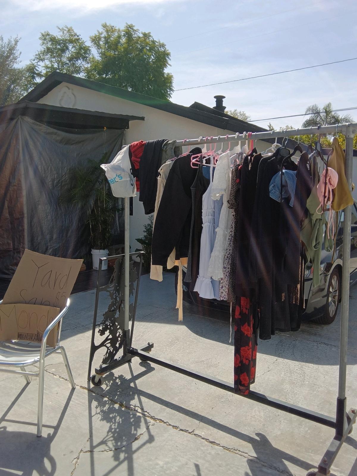 yard sale everything must go - Pomona, California
