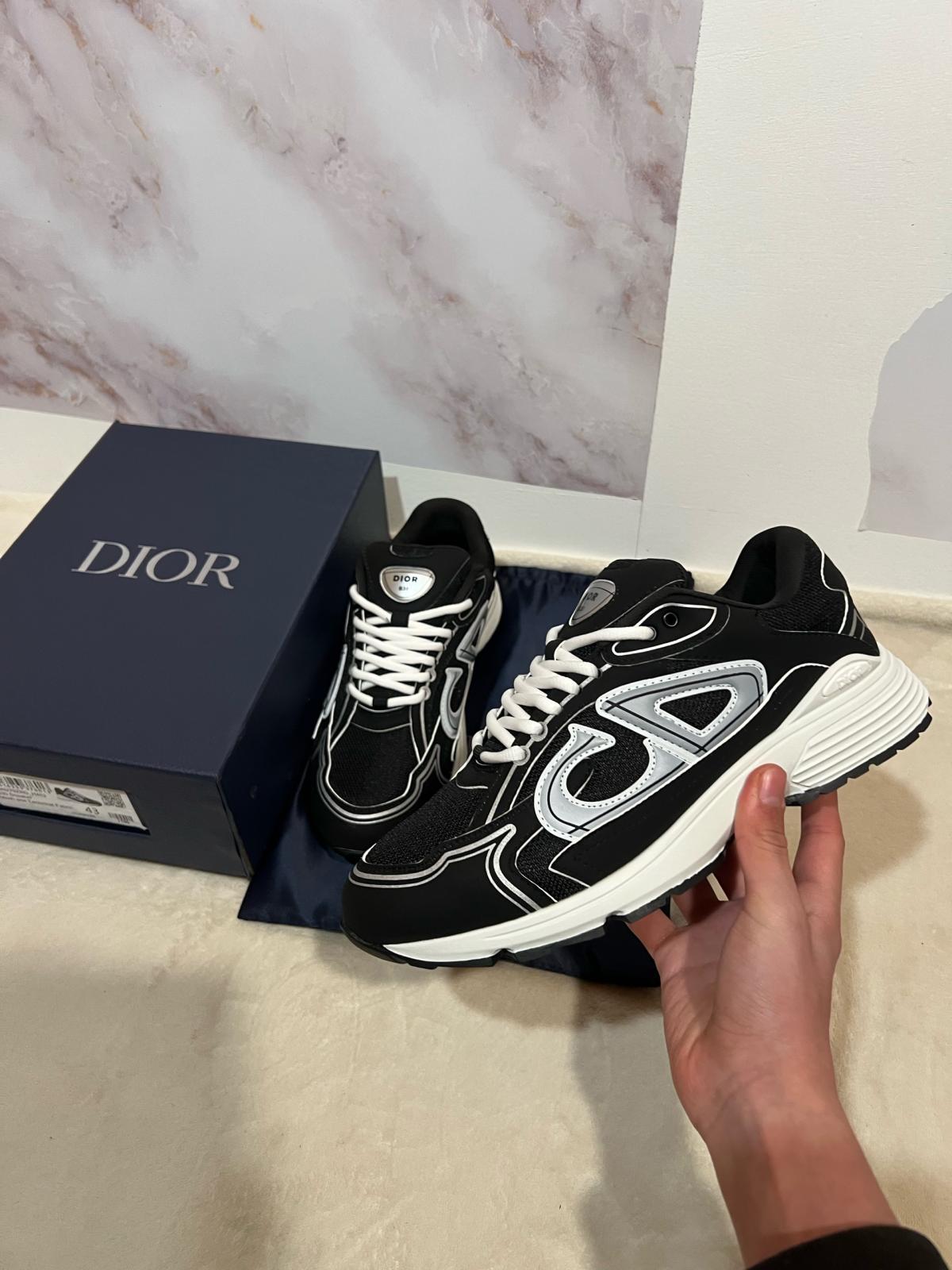 Dior b30 BRAND NEW size 10
