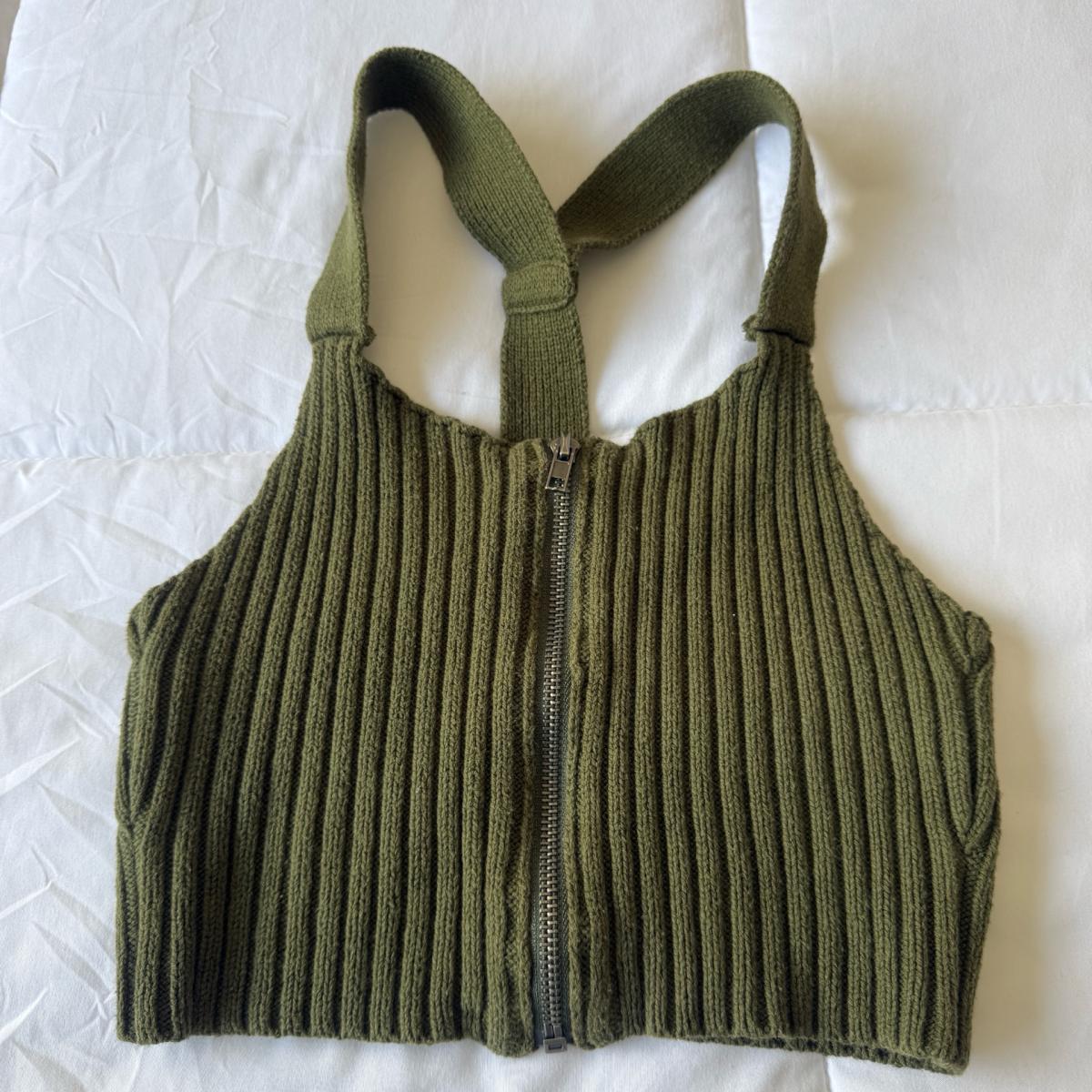 Olive Ribbed Knit ZipFront Halter Crop Top  Windsor  Size S