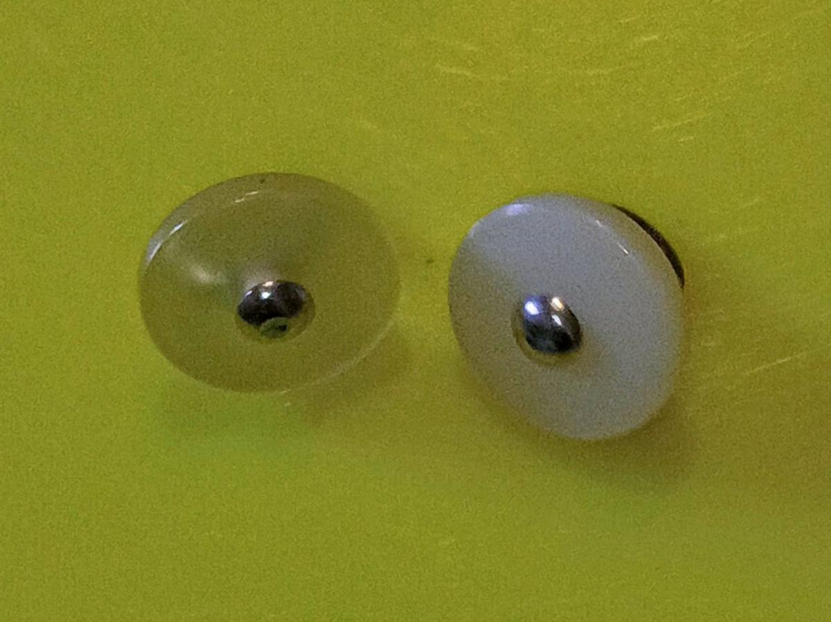 unique variety of vintage buttons - Elberton, Georgia - FleaMarketBay