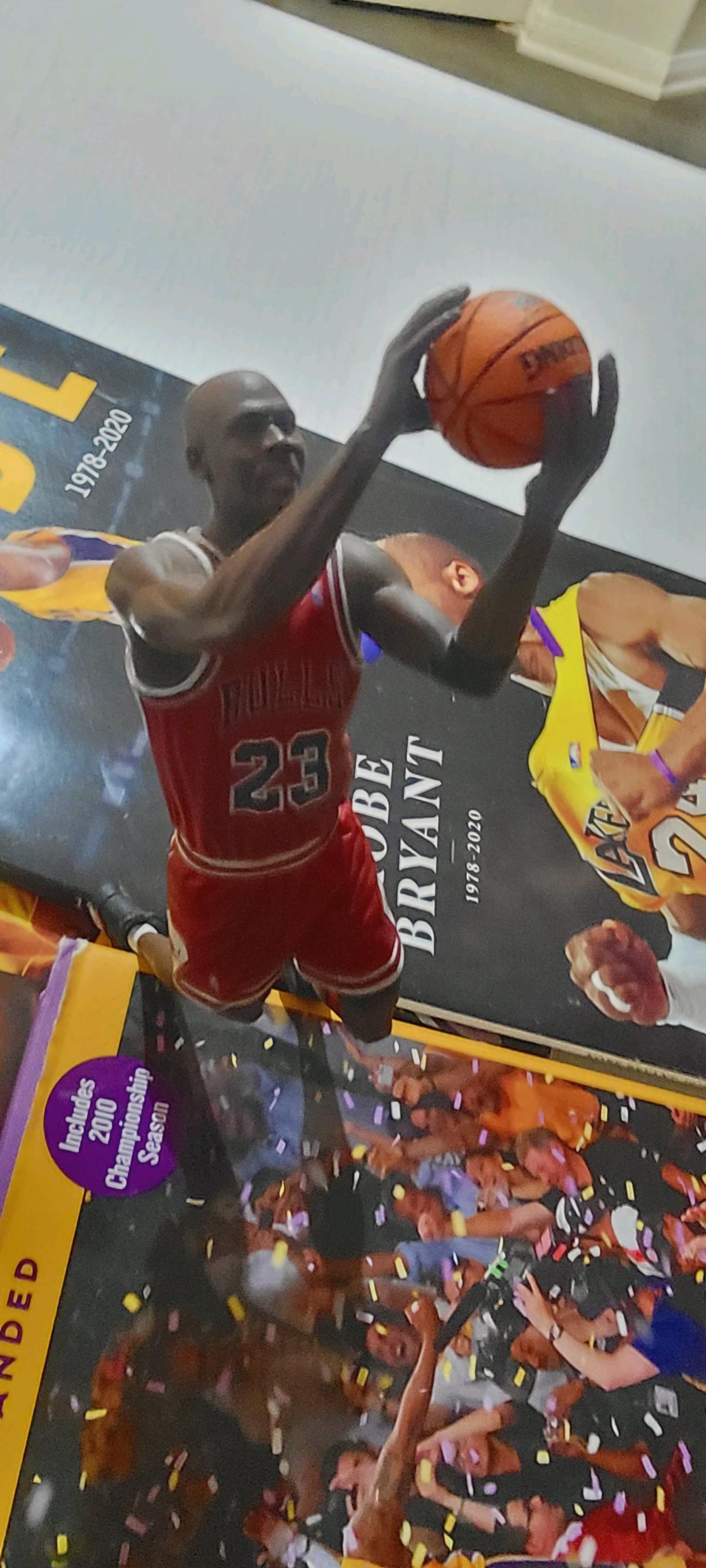 K8BE Bryant the Black Mamba Tribute Magazines - Menifee, California - FleaMarketBay