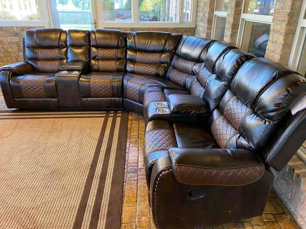 Brown Leather Sectional Recliner  New  Cup Holders  ONLY 53 - Miami, Florida