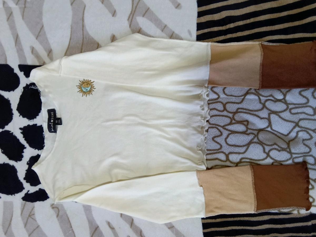 Cute multicolor Top - Pomona, California