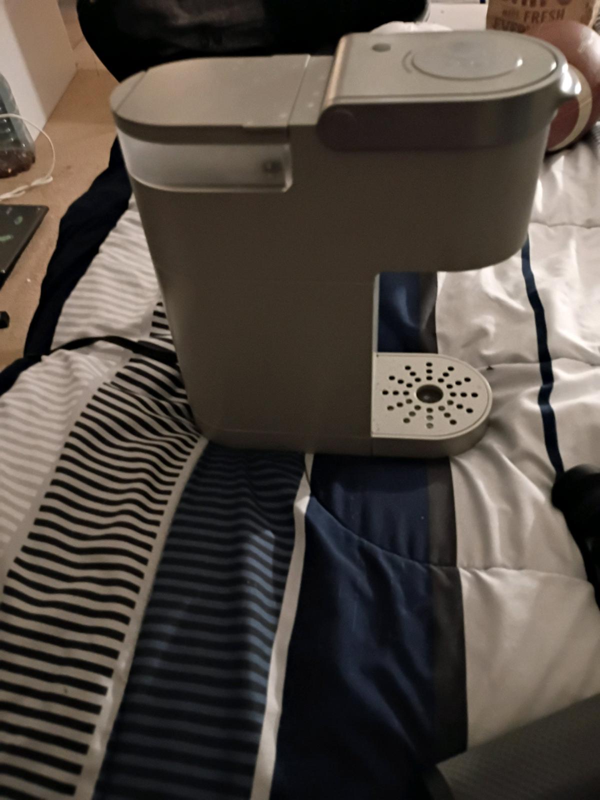 a Keurig coffee single cup maker - Edgewood, Maryland