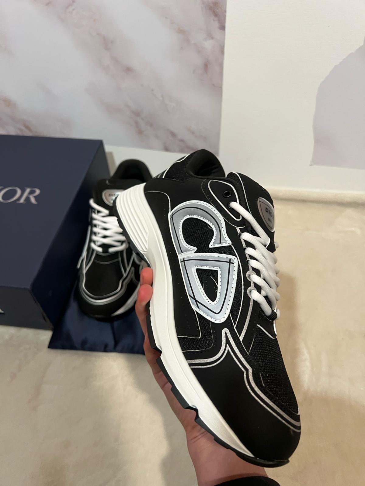 Dior b30 BRAND NEW size 10 - Woodbridge, Virginia - FleaMarketBay