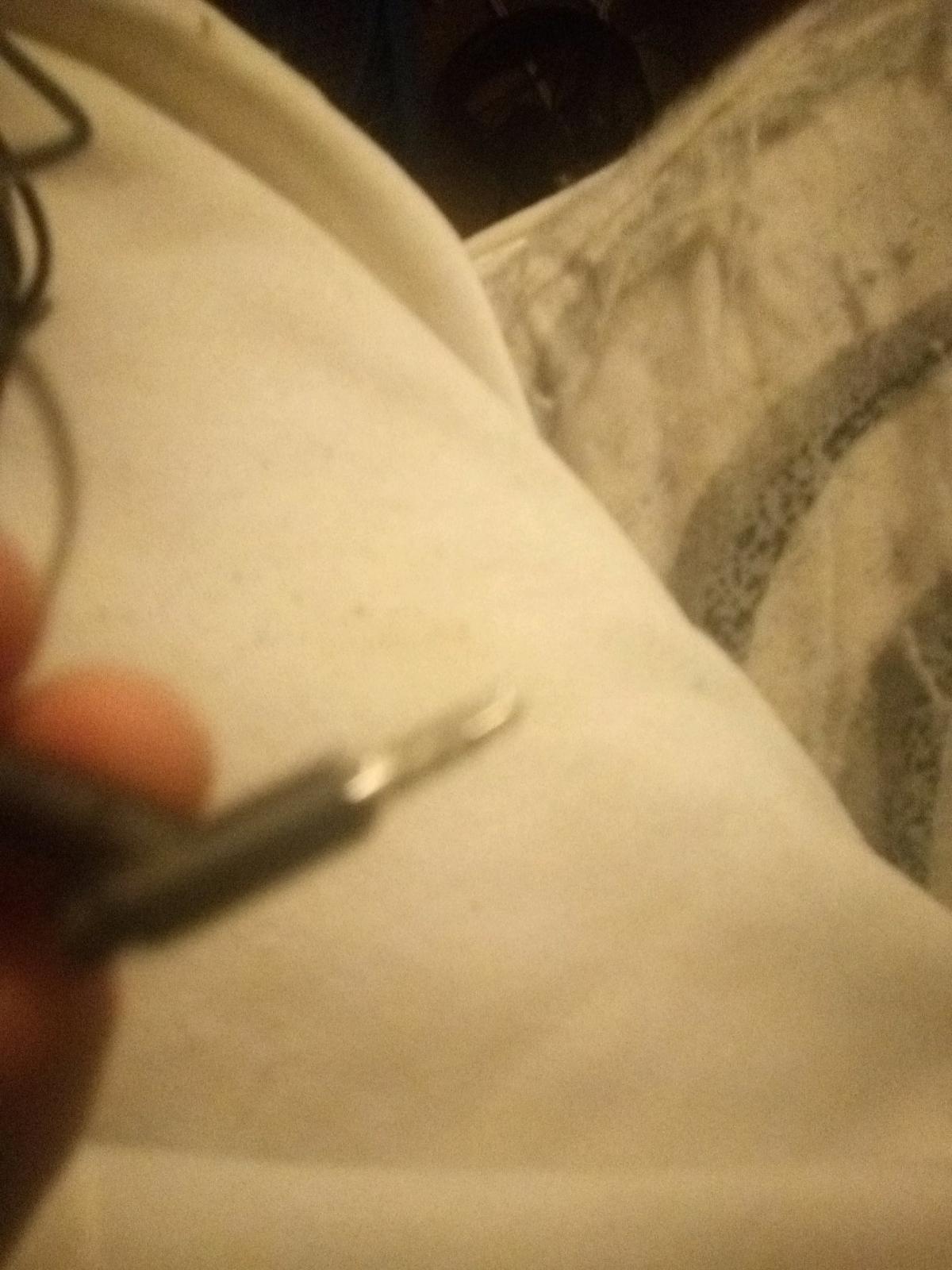 two black headphones - Fort Wayne, Indiana - FleaMarketBay