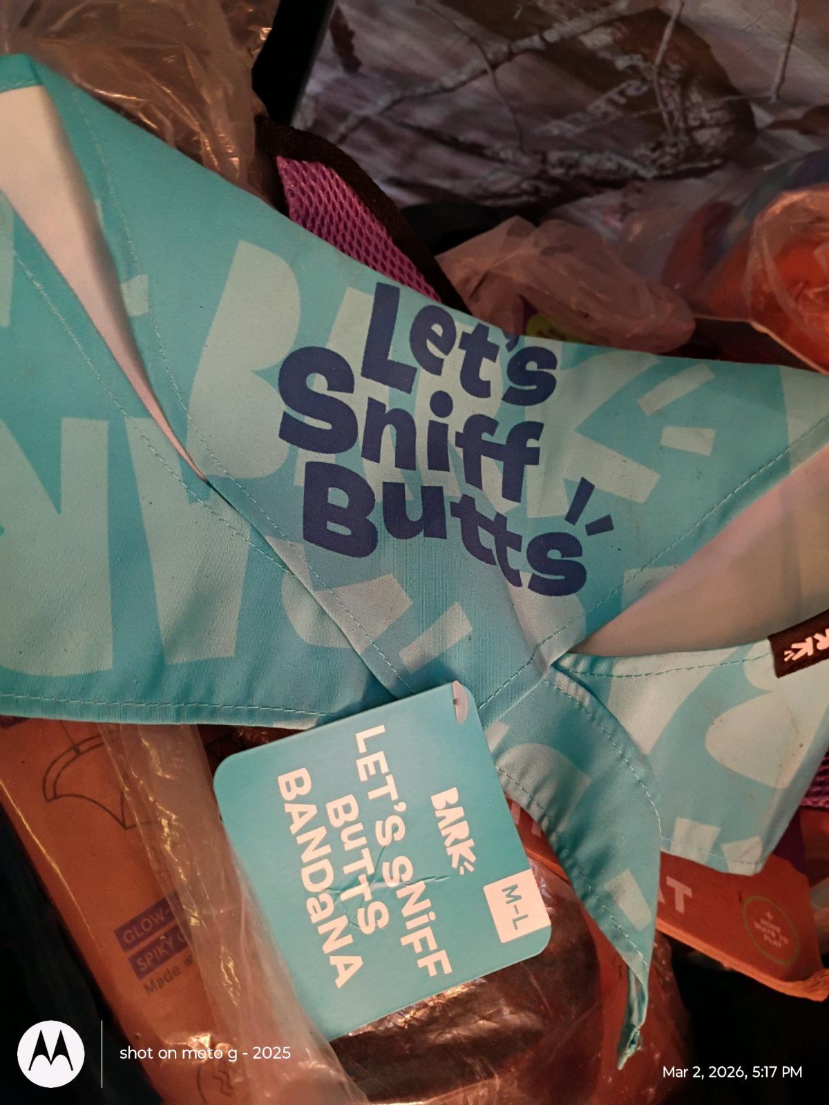 Dog M L dog bandanas - Las Vegas, Nevada - FleaMarketBay