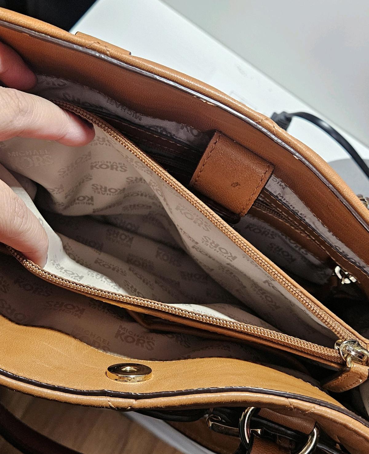 Michael Kors Hamilton Satchel - Dallas, Texas - FleaMarketBay