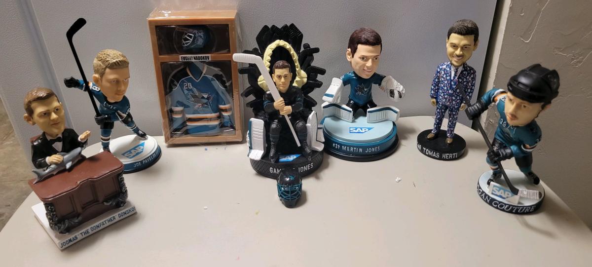 sharks bobble heads - San Jose, California - FleaMarketBay