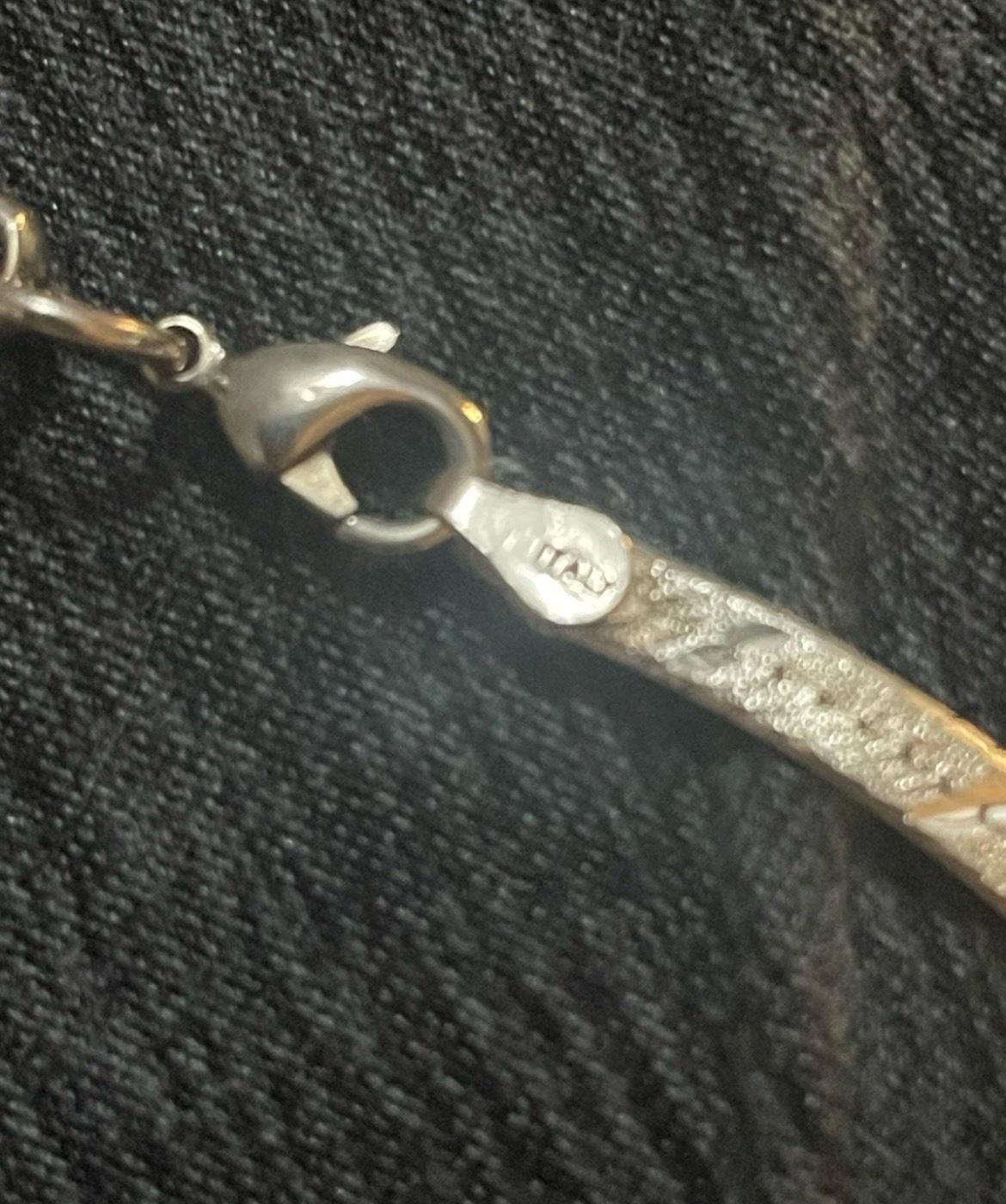 Italian 925 Silver Herringbone with Weighted Clasp - Arvada, Colorado - FleaMarketBay