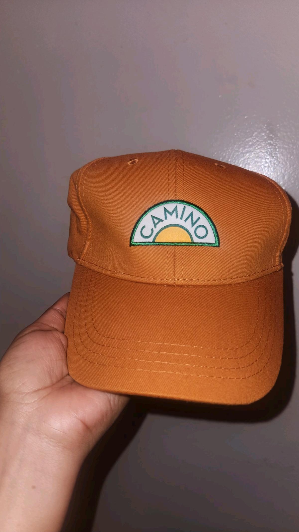 2 hats - Los Angeles, California - FleaMarketBay