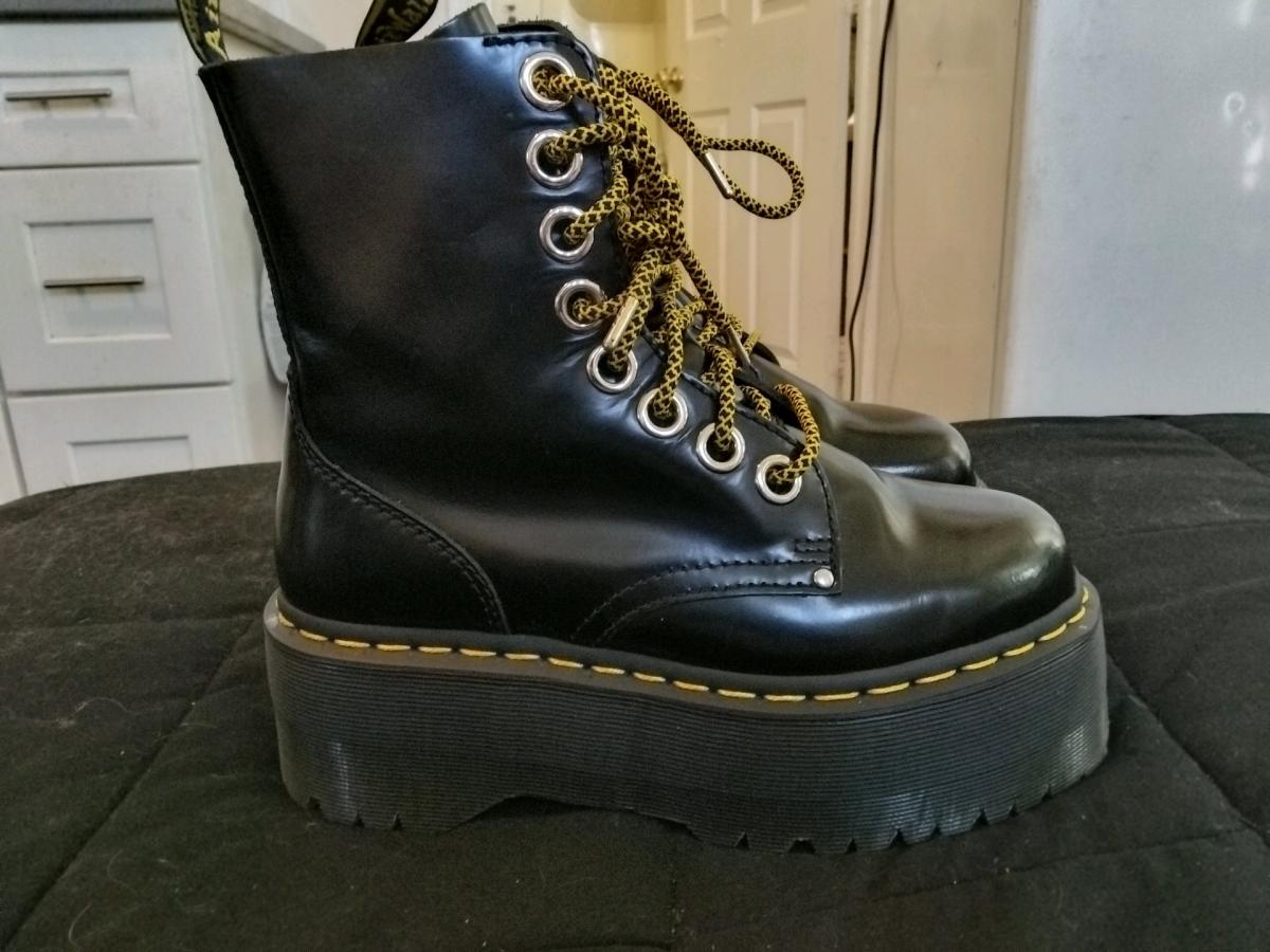 JADON BLACK DOC MARTENS WOMENS BOOTS SIZE 7 NO BOX - Los Angeles, California