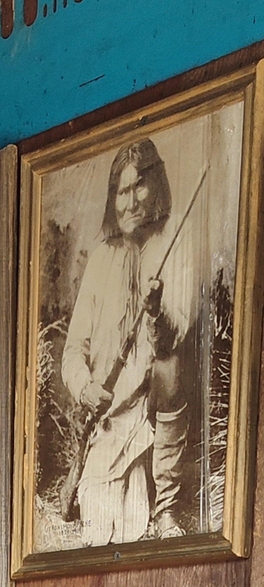 museum quality authentic Native American collection - Anderson, California - FleaMarketBay