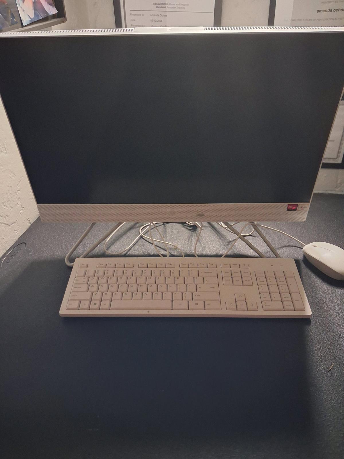 hp all in one desktop with scuff on screen but functional