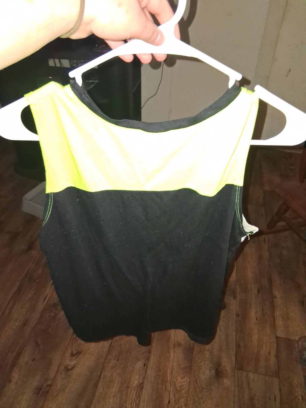 juniors batman short sleeve shirt - Middlesex, North Carolina - FleaMarketBay