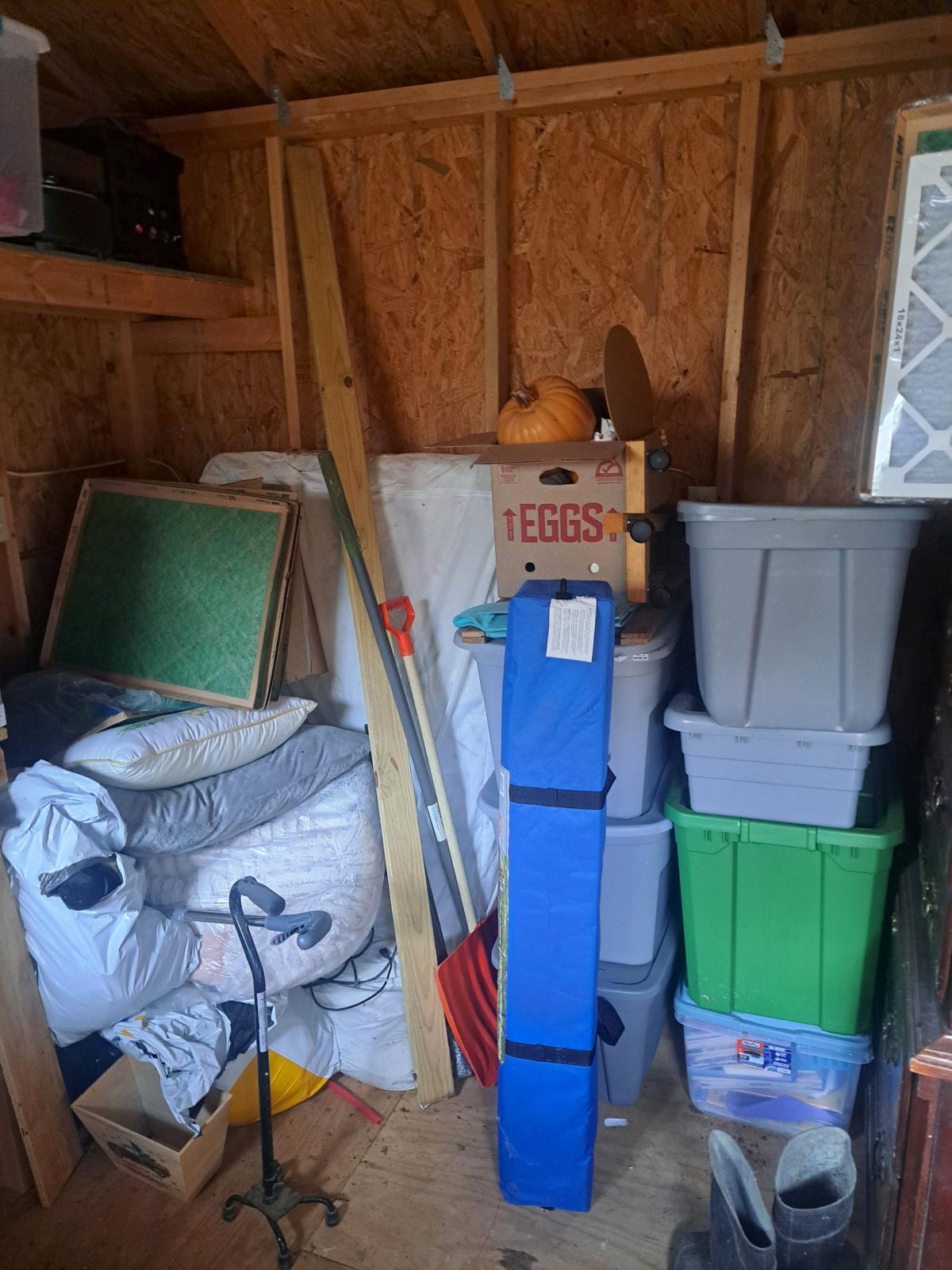 storage building full - Greenville, South Carolina - FleaMarketBay