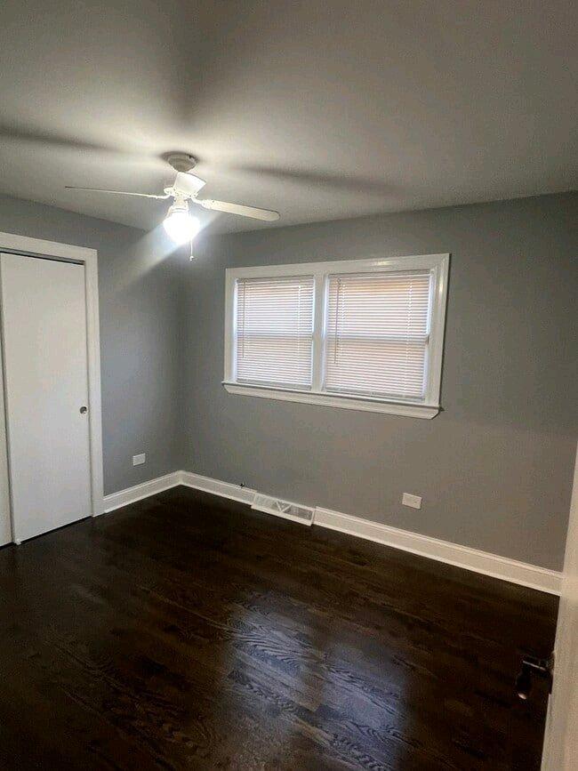 3bed 2bath for rent 9241 S Emerald AveChicago IL 60620 - Chicago, Illinois - FleaMarketBay