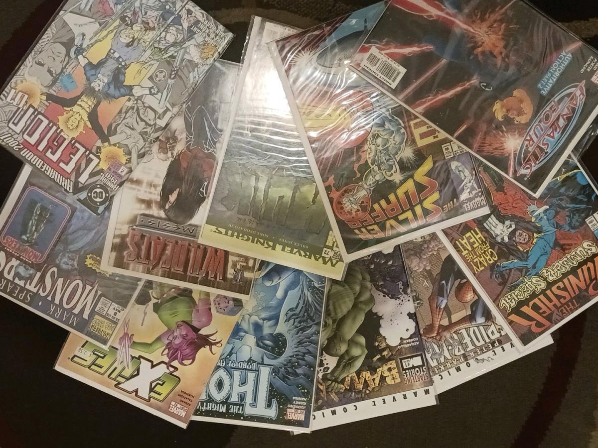 a mystery box of 25 comic - Ontario, California - FleaMarketBay