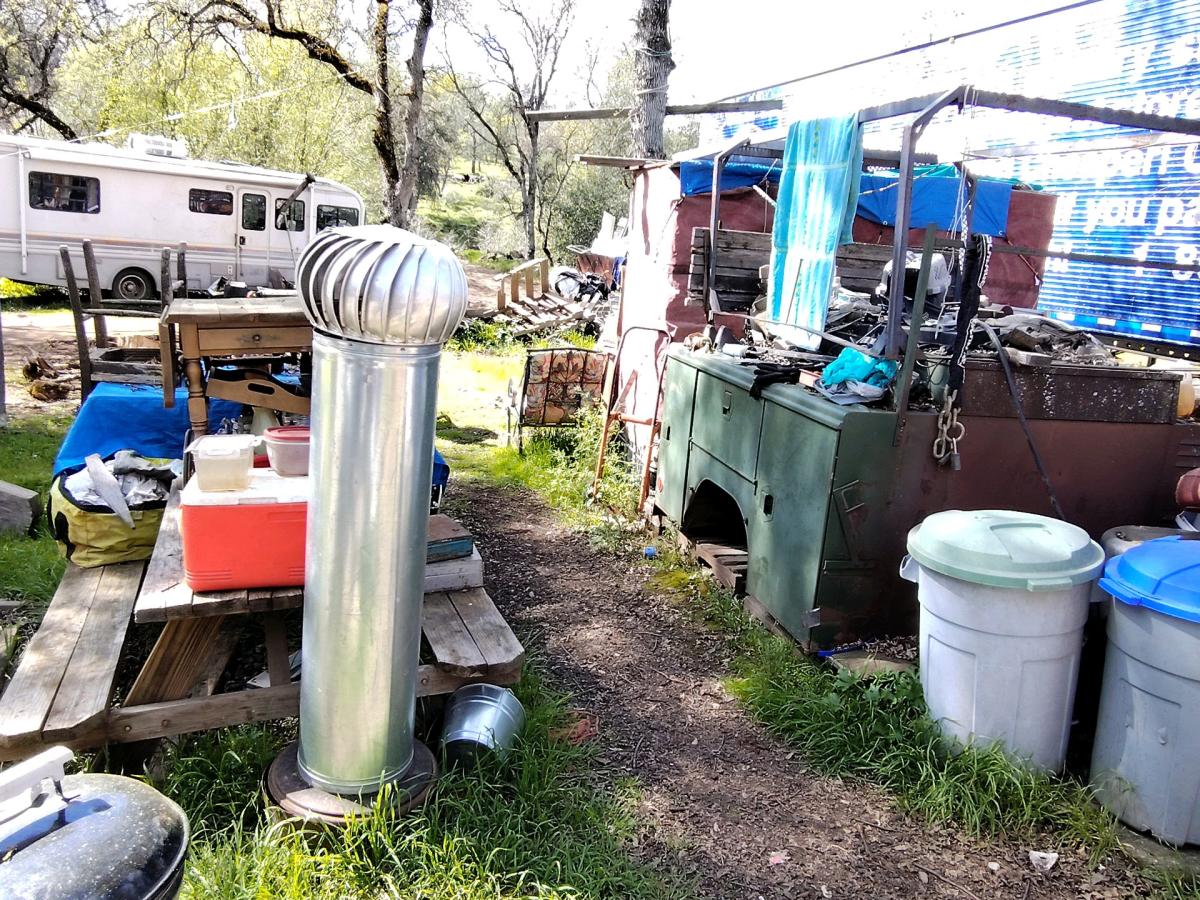 huge estate sale pickers Paradise open all weekends - Anderson, California - FleaMarketBay