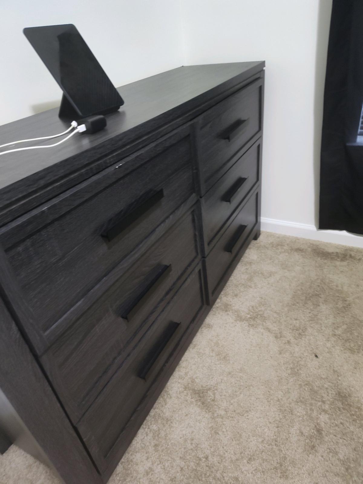 Queen Bedroom Set - Lawrenceville, Georgia - FleaMarketBay