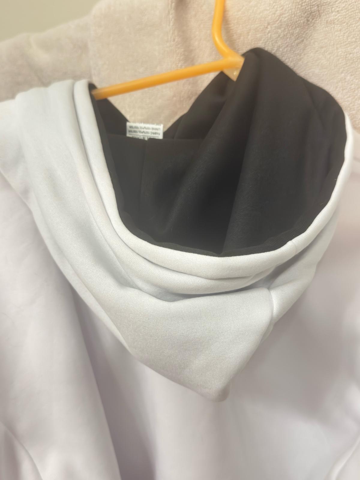 hoddie and sweat pants - Winter Garden, Florida - FleaMarketBay