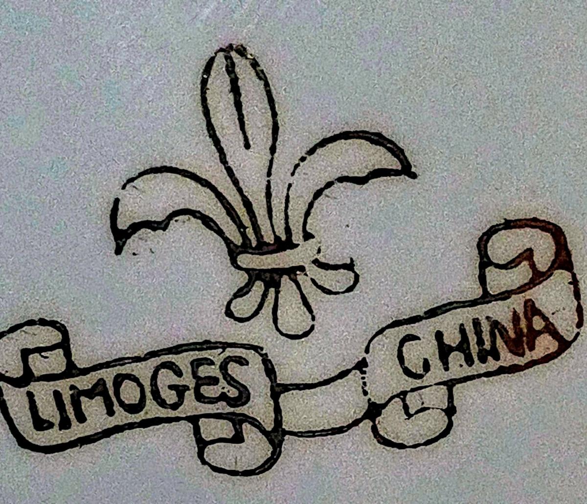 limoges vintage mini porcelain shoe - Elberton, Georgia - FleaMarketBay