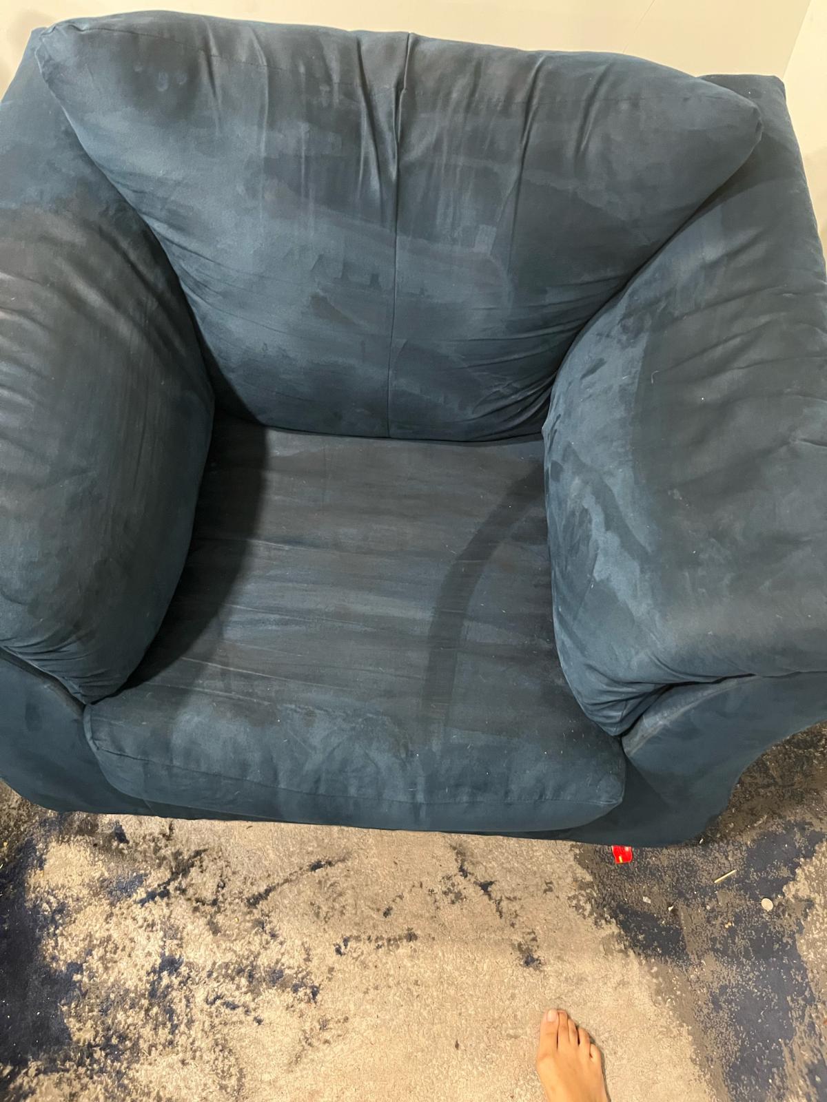 Couch seat - Syracuse, New York - FleaMarketBay