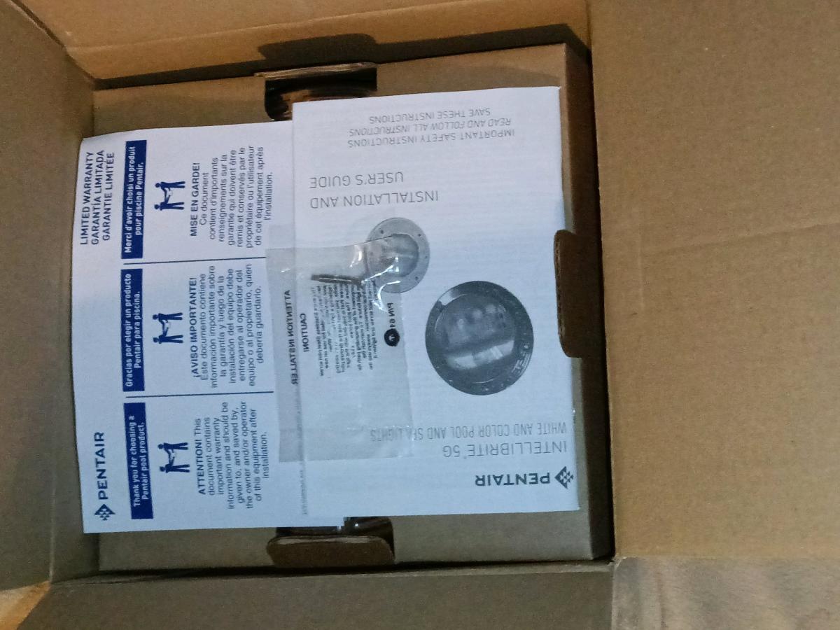 underwater color changing LED light for swimming pools - Glendale, Arizona - FleaMarketBay