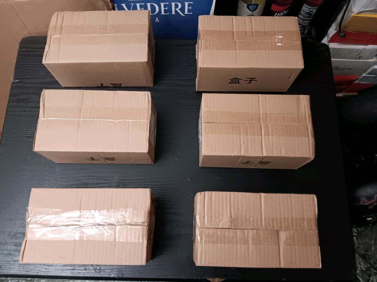 MINI ICE CUBE MAKER TRAYS - Bronx, New York - FleaMarketBay