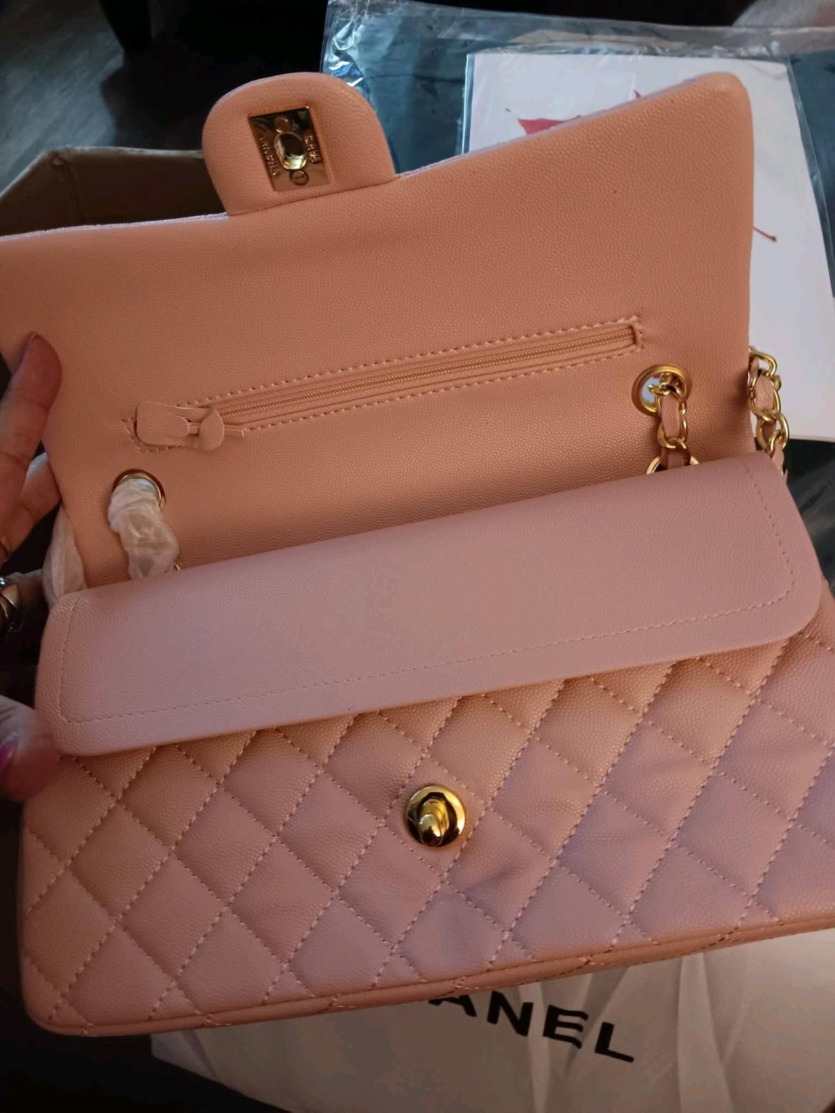 Womens Crossbody bag - Bowie, Maryland - FleaMarketBay