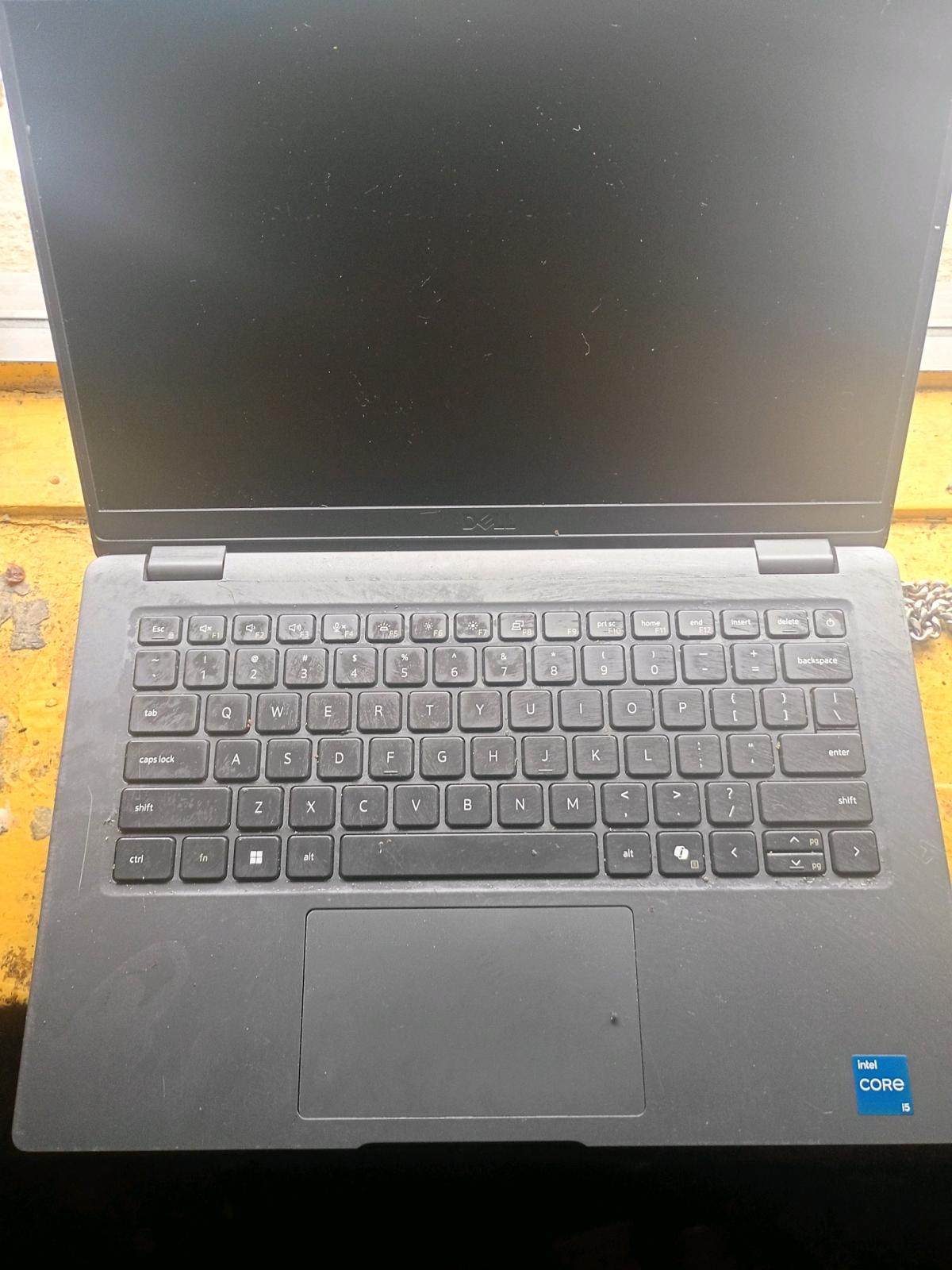 computer - New York, New York