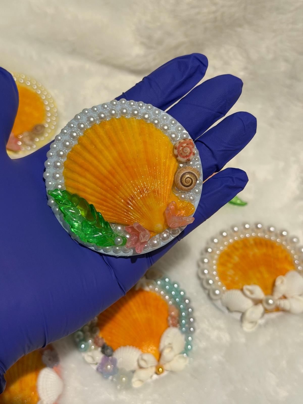 pocket mirror - Austin, Texas - FleaMarketBay